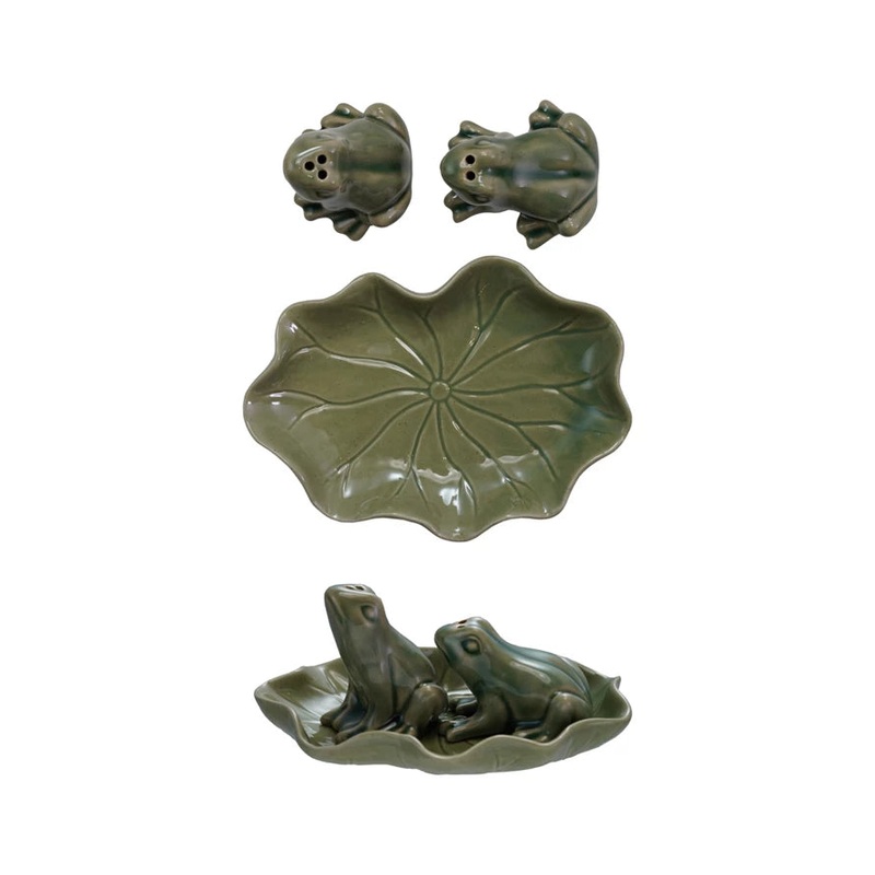 Frog Salt and Pepper Shakers with Leaf Tray