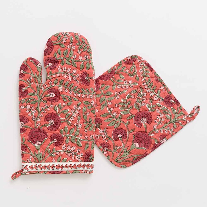 Cactus Flower Oven Mitt Set - Red