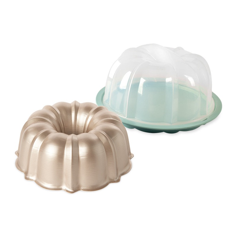 NordicWare - Bundt Pan with Translucent Cake Keeper