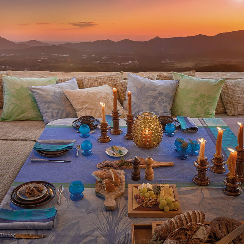 Le Jacquard Franais | Sinharaja Tablecloth