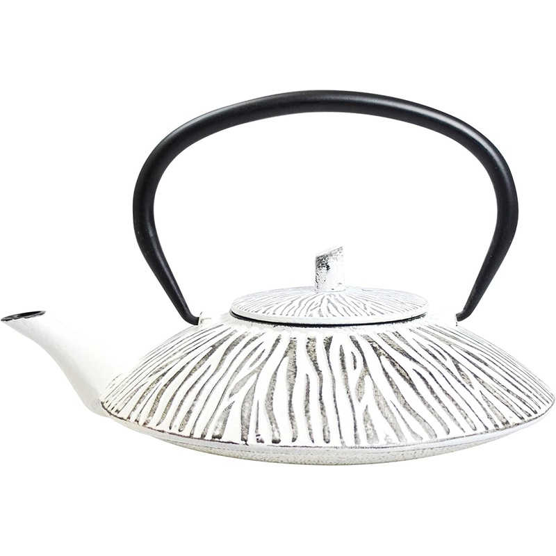 Ja by Frieling Shimauma Cast Iron Teapot with Stainless Steel infuser 34 oz - White