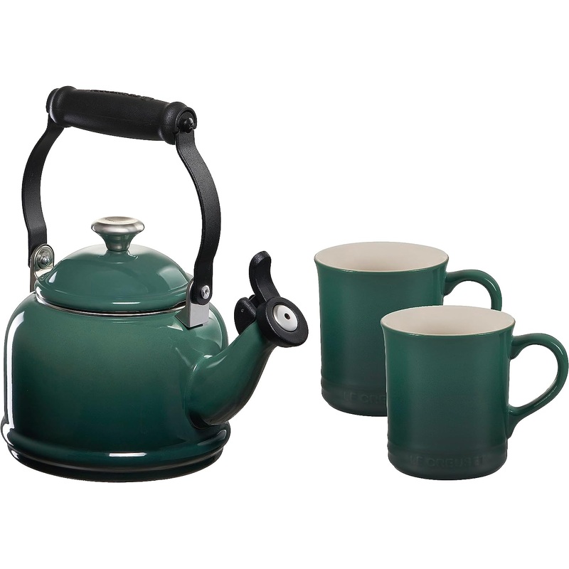 Le Creuset 1 1/4 Qt. Demi Kettle w/Stainless Steel Knob & (2) 14 oz. Mug Set - Artichaut