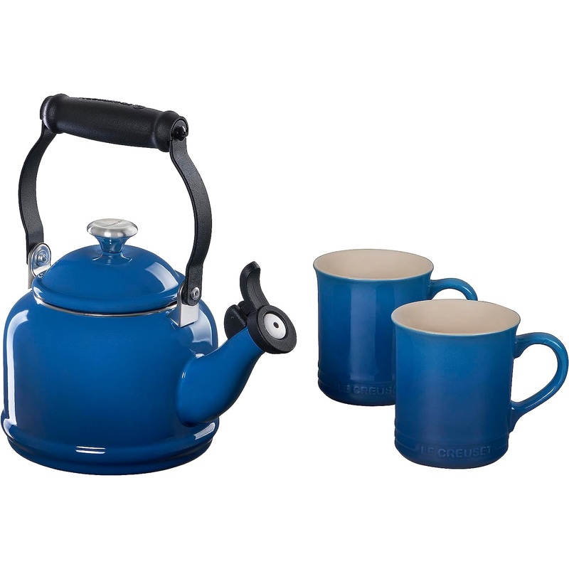Le Creuset 1 1/4 Qt. Demi Kettle w/Stainless Steel Knob & (2) 14 oz. Mug Set - Marseille