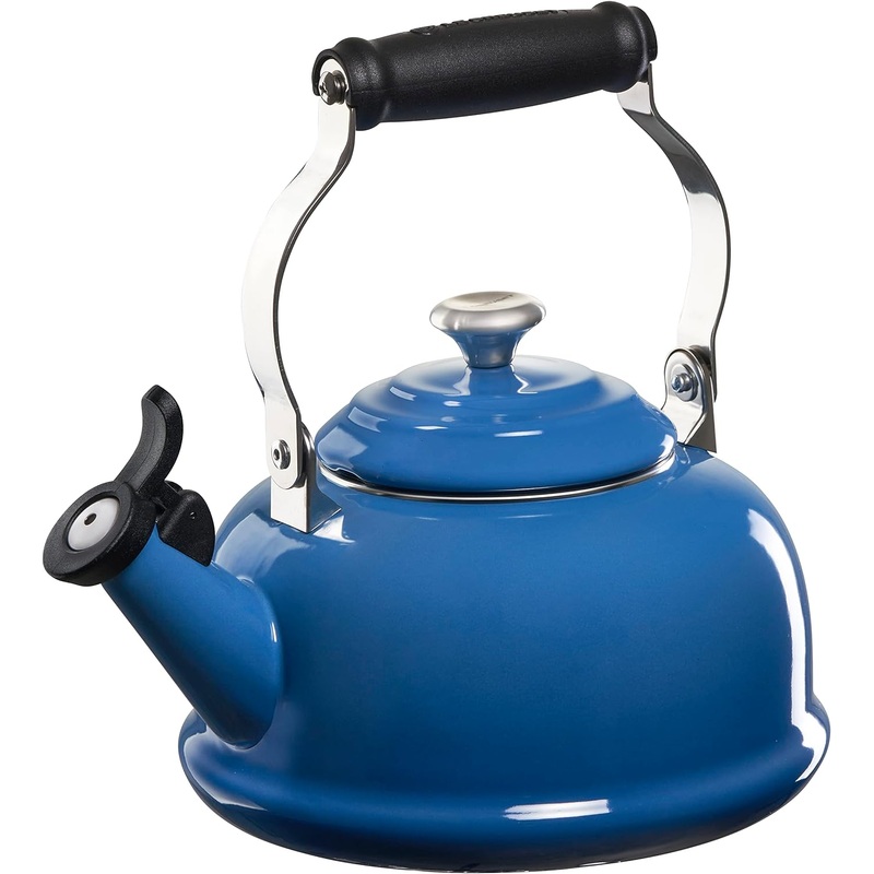 Le Creuset 1 7/10 Qt. Whistling Kettle w/Stainless Steel Knob - Marseille