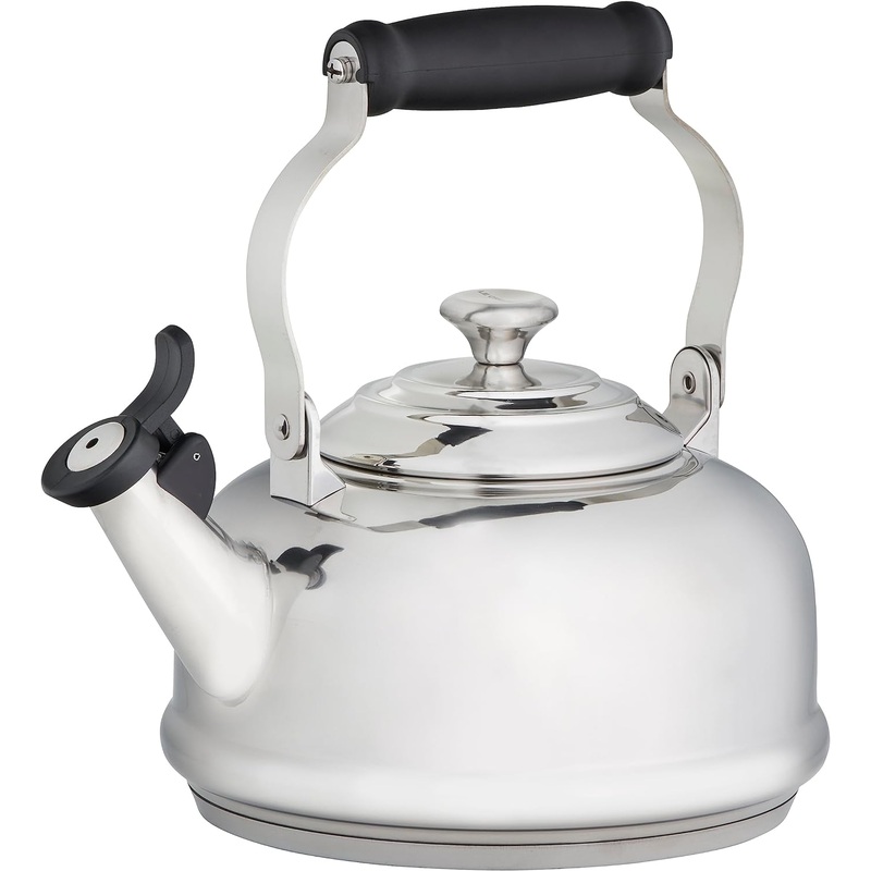 Le Creuset 1 7/10 Qt. Whistling Kettle w/Stainless Steel Knob - Stainless Steel