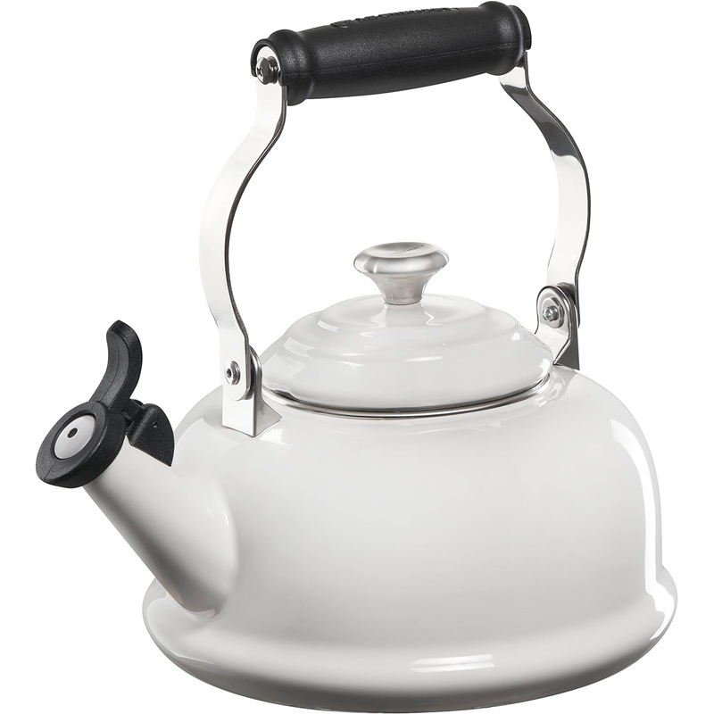 Le Creuset 1 7/10 Qt. Whistling Kettle w/Stainless Steel Knob - White