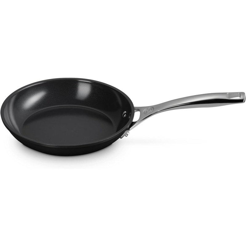 Le Creuset 8" Essential Non-Stick Ceramic Fry Pan