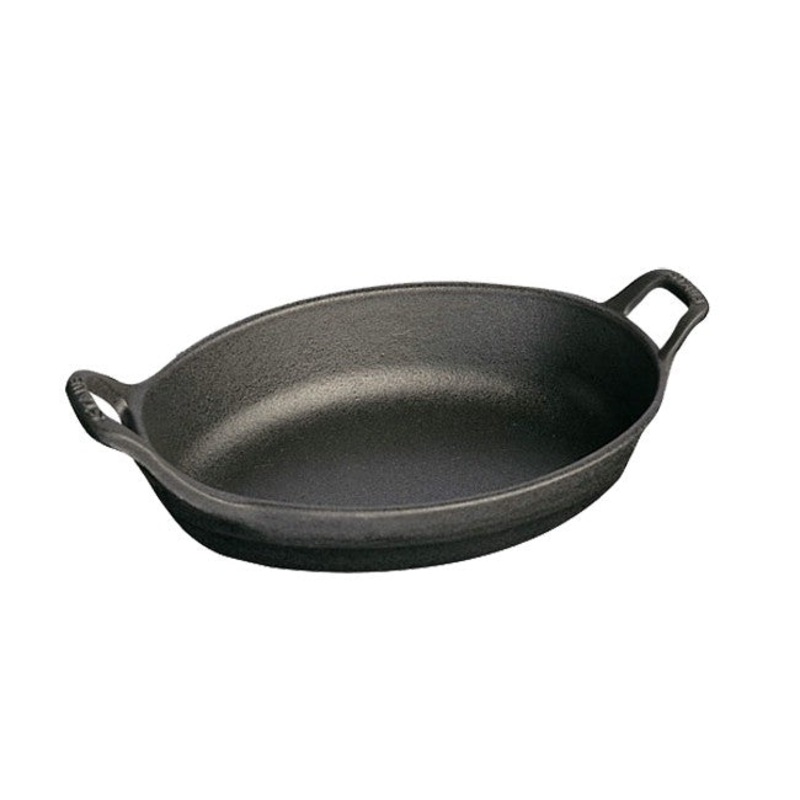 Staub Oval Roasting Dish - 11" x 8" - 1 1/2 Qt. - Black Matte