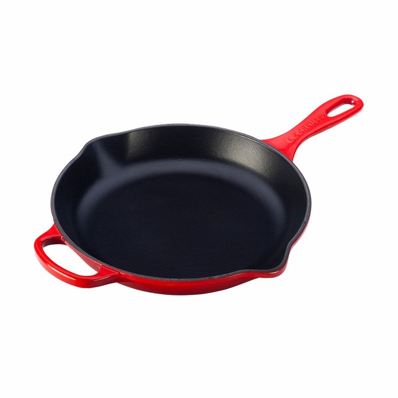 Le Creuset 10 1/4" (1 3/4 Qt.) Signature Cast Iron Handle Skillet - Cerise