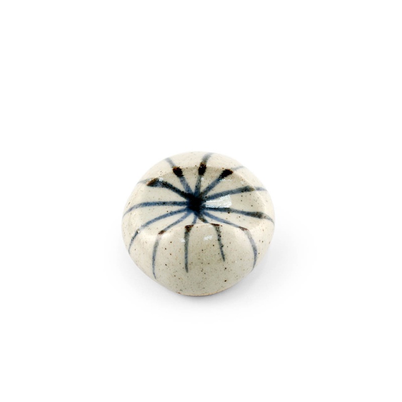 Tokusa Blue Lined Round Chopstick Rest Hashioki