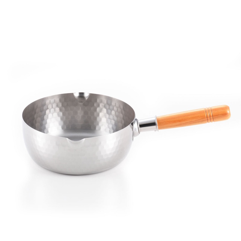 Yoshikawa Yukihira Pot Stainless Saucepan 7.8" dia / 2.2-Qt.