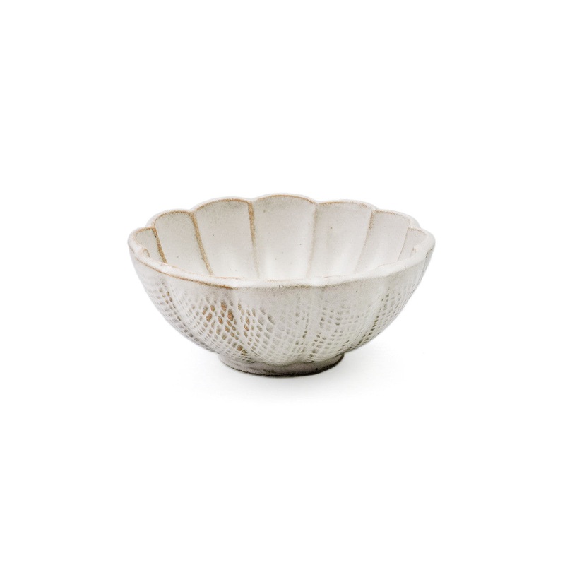 Kikka Daisy Kobiki Matte Ivory Kobachi Bowl 5 fl oz / 3.9" dia