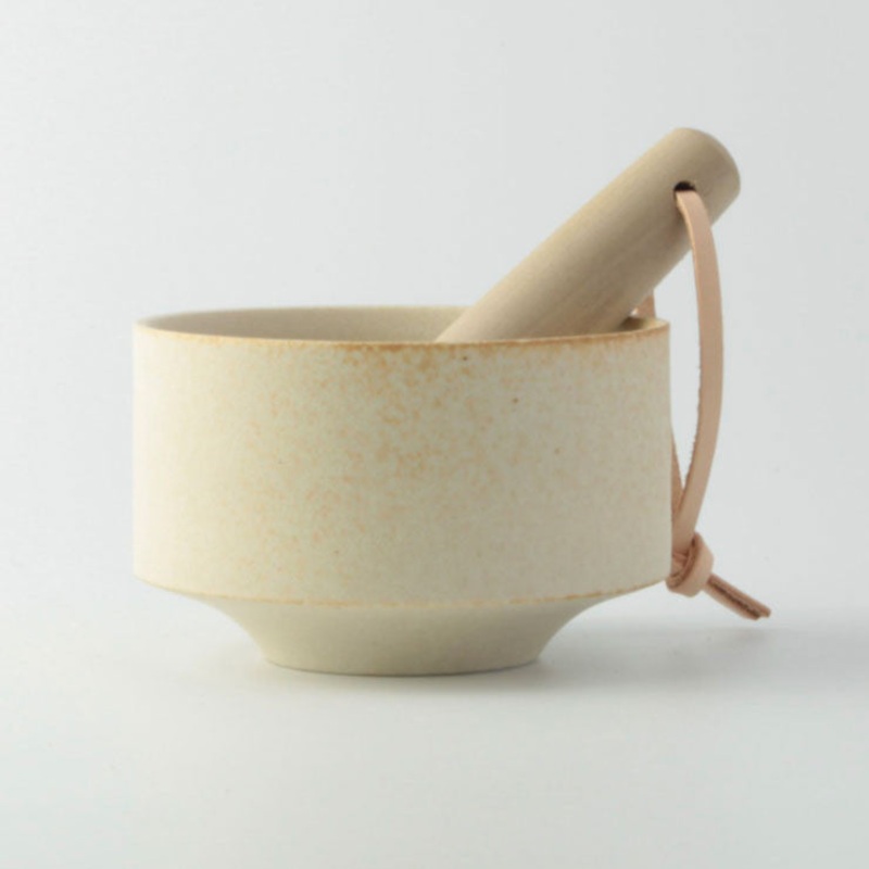 Yamatsu Matcha Tea Bowl Beige Combed Interior 12 fl oz / 5.9" dia with Muddler