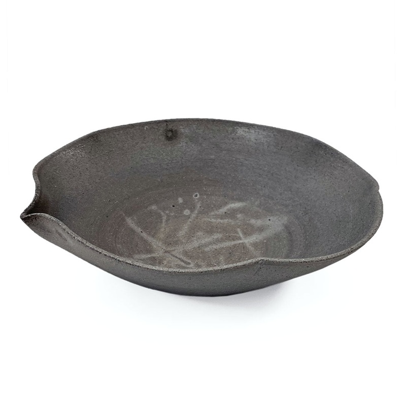 Kanayama Kumogata Matte Charcoal Gray Serving Bowl 32 fl oz / 8.5" dia