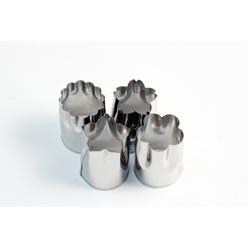 4 Piece Flower Cutting Mold Set