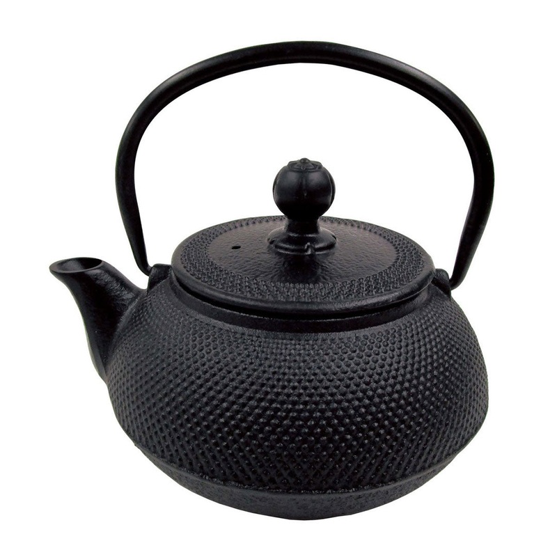 Kiraku Arare Textured Cast Iron Teapot Kyusu with Strainer 16.9 fl oz