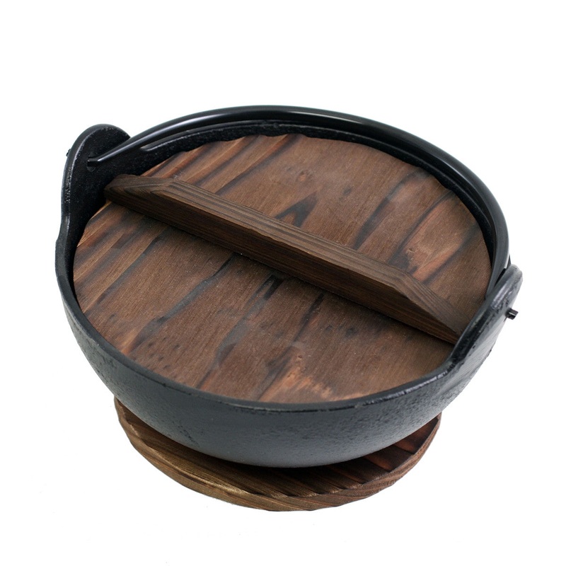 Yamaga Cast Iron Pot 8.4" dia / 60 fl oz