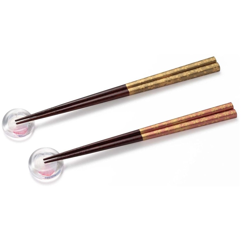 Aderia Tsugaru Vidro Soda-Lime Glass Wakasa Lacquered Sakura Pair Chopstick Rests and Chopsticks