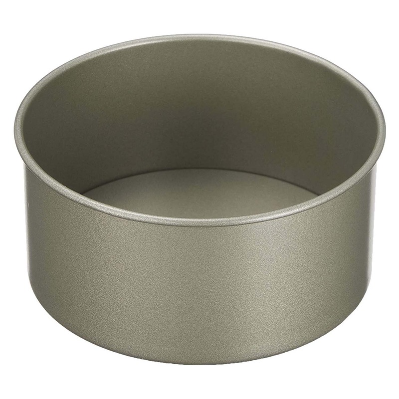 Fujihoro Steel Round Cake Pan with Removable Bottom