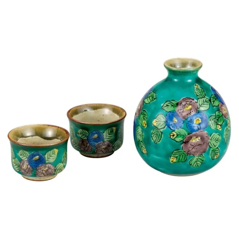 Kutani Ware Porcelain Sake Set Camellia