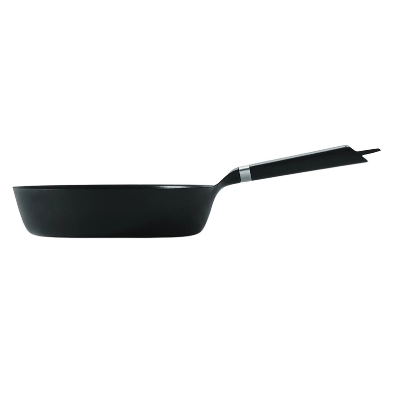 Vermicular Cast Iron Oven-Safe Deep Skillet