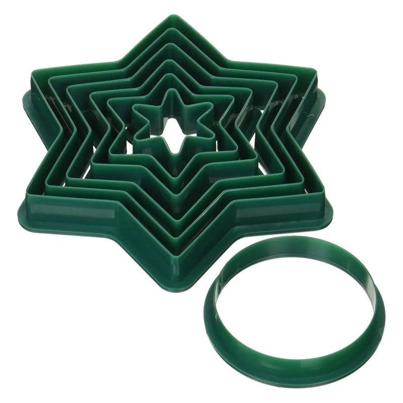 Shimotori Polypropylene Christmas Tree Cookie Cutter Set
