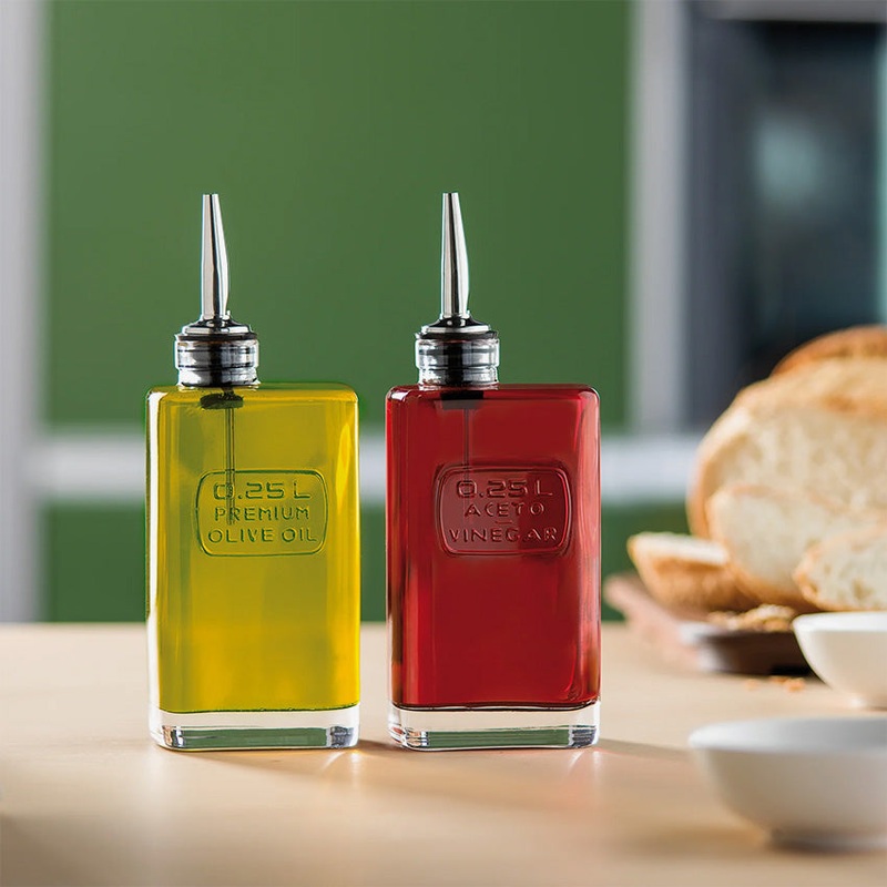 Luigi Bormioli | Optima Bottle With Silicone / Stainless Steel Pourer